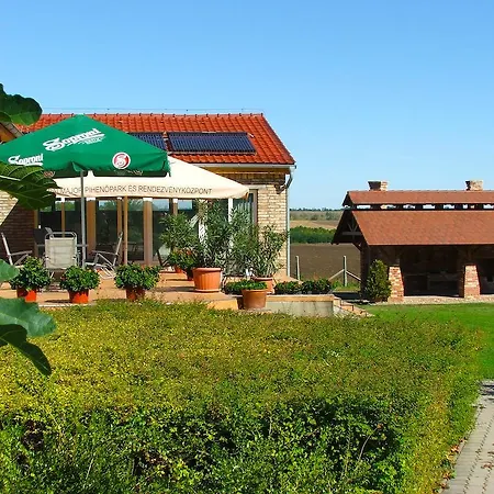 Tatil parkı Palmajor Pihenopark Es Rendezvenykozpont Gárdony